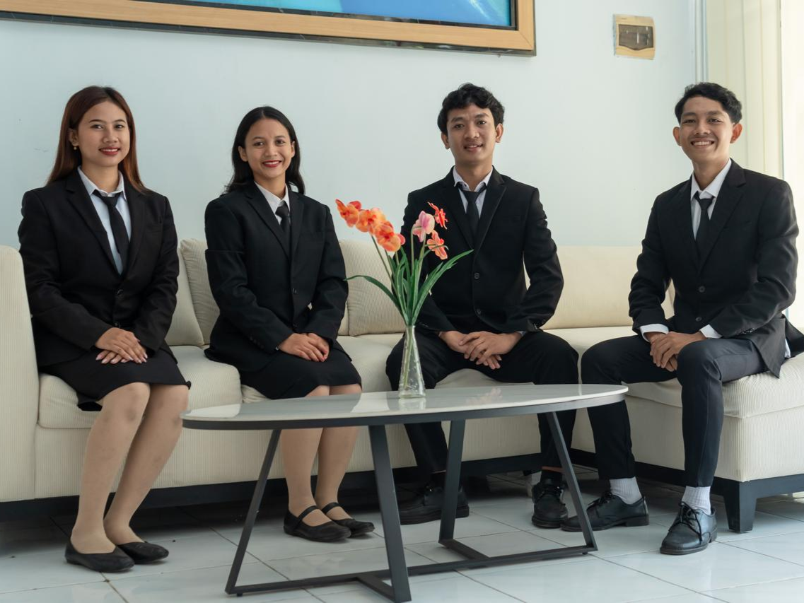 Premium class / Kuliah sambil kerja di luar negeri